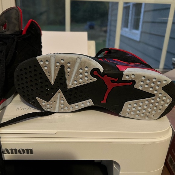 Jordan’s - Picture 3 of 6